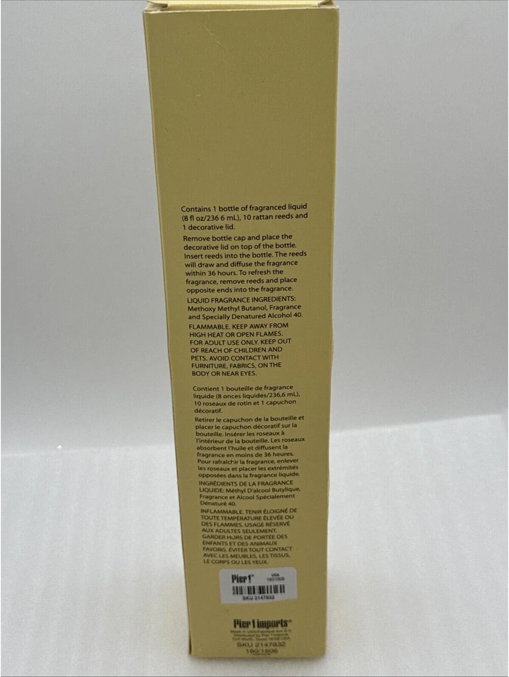 Pier 1 Buttercream Vanilla Cream Reed Diffuser Set 10 Reeds & 8 FlOz Liquid New
